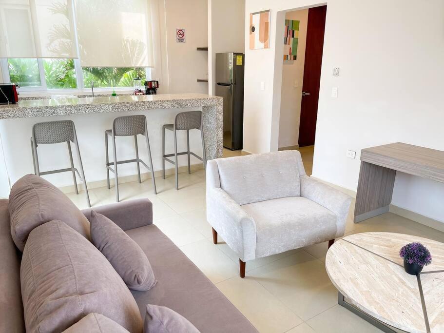 Modern Apt On The Island - Punta Mundaca 7 *